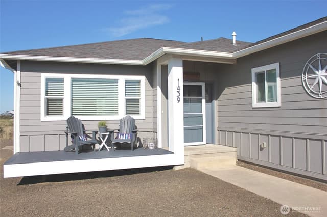 Property photo for 1439 Diamond Head Avenue SW, Ocean Shores photo 3
