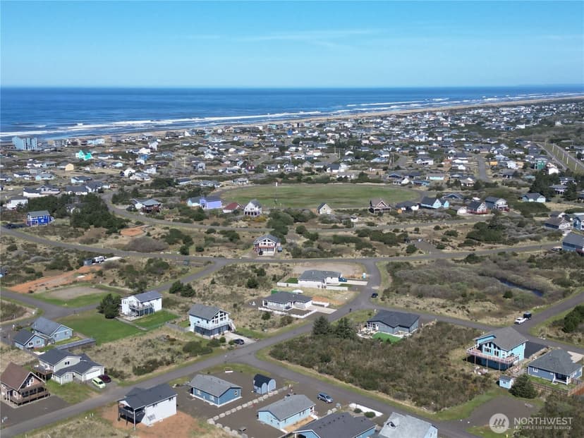 Property photo for 1439 Diamond Head Avenue SW, Ocean Shores photo 26