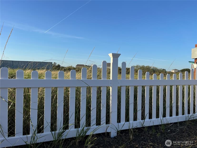 Property photo for 1439 Diamond Head Avenue SW, Ocean Shores photo 36