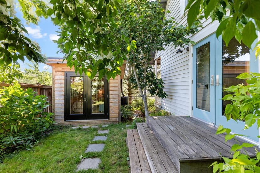 Property photo for 4048 37th Avenue S, Seattle photo 28