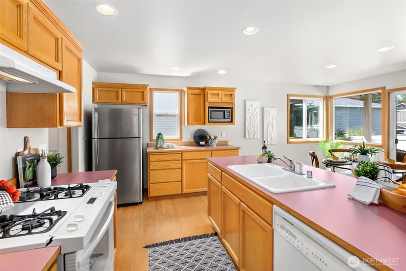 Property photo for 14811 1st Avenue NE, Duvall photo 9