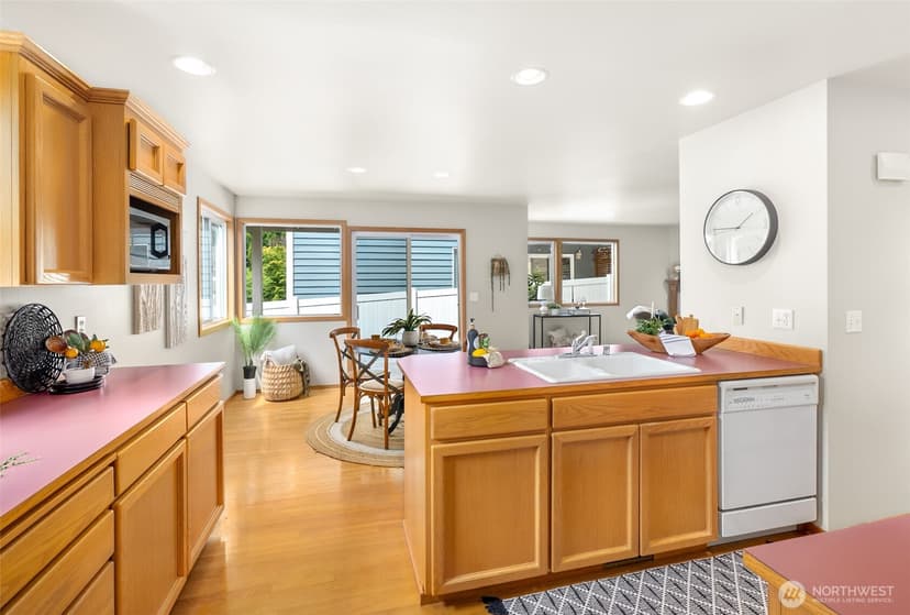 Property photo for 14811 1st Avenue NE, Duvall photo 8