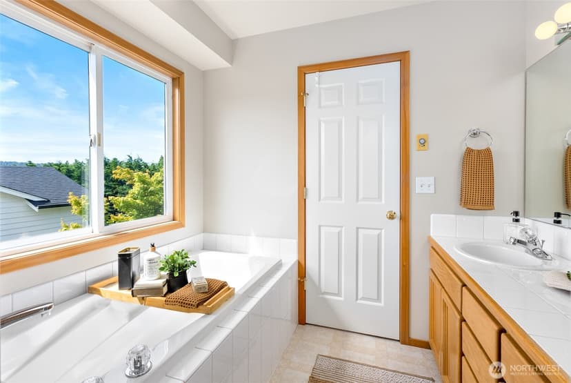 Property photo for 14811 1st Avenue NE, Duvall photo 12