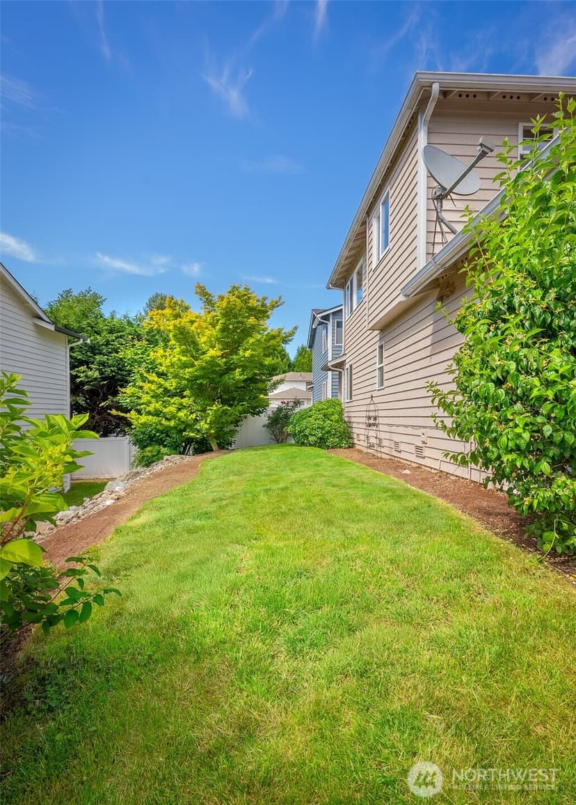Property photo for 14811 1st Avenue NE, Duvall photo 20
