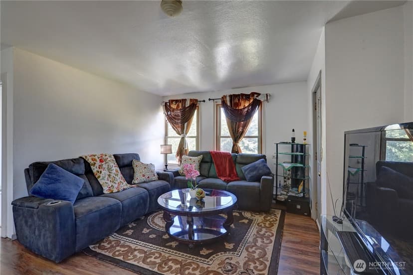 Property photo for 4120 Renton Avenue S, Seattle photo 7