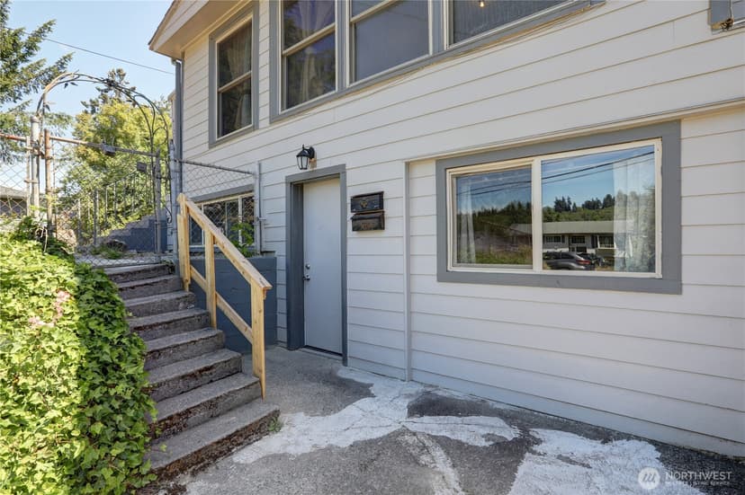 Property photo for 4120 Renton Avenue S, Seattle photo 27