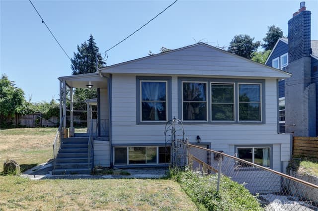 Property photo for 4120 Renton Avenue S, Seattle photo 2