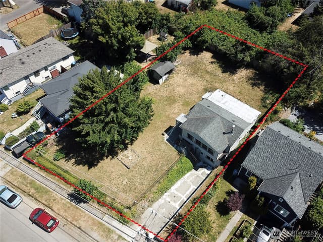 Property photo for 4120 Renton Avenue S, Seattle photo 3