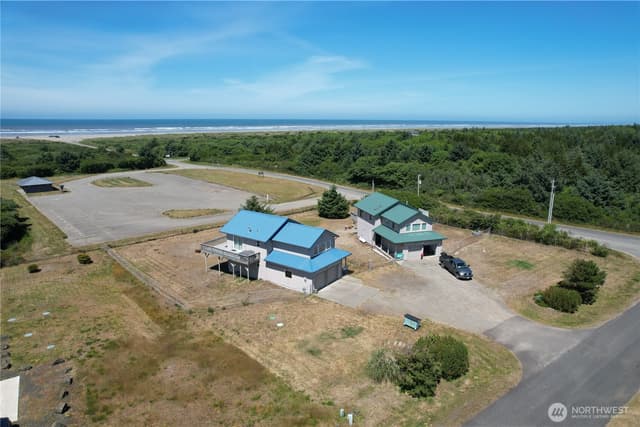 Property photo for 16 Ocean Boulevard, Ocean City photo 2