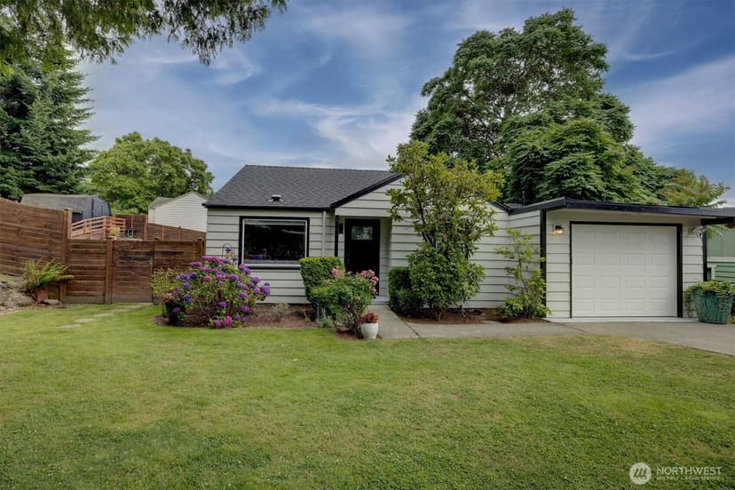 Property photo for 555 Windsor Place NE, Renton photo 19