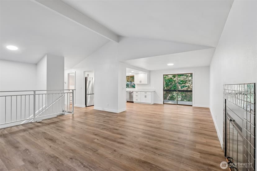Property photo for 1508 NE Brockman Place, Seattle photo 6
