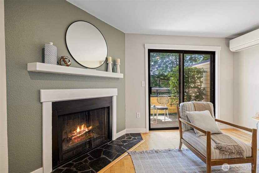 Property photo for 2591 E Madison Street #2567, Seattle photo 4