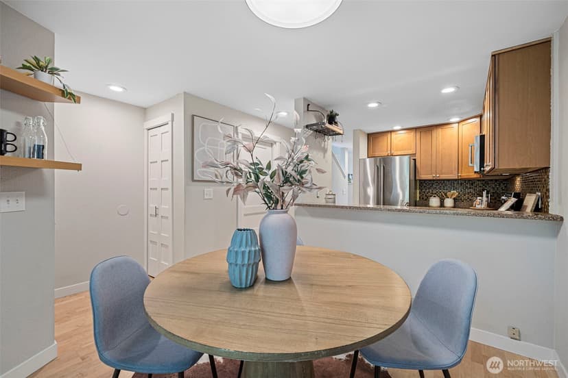 Property photo for 2591 E Madison Street #2567, Seattle photo 14