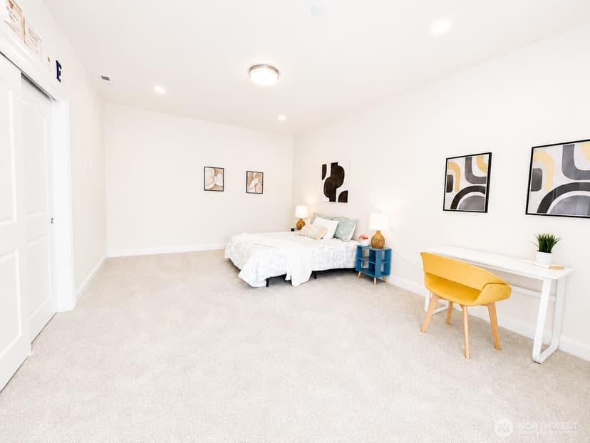 Property photo for 2914 S 135th Street, Tukwila photo 18
