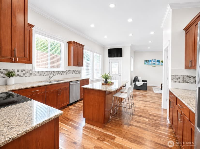 Property photo for 2914 S 135th Street, Tukwila photo 8