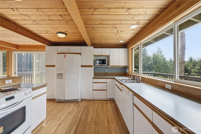 Property photo for 7750 NE Bergman Road, Bainbridge Island photo 20