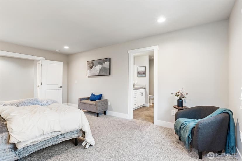 Property photo for 423 205th Street SW #B, Lynnwood photo 17