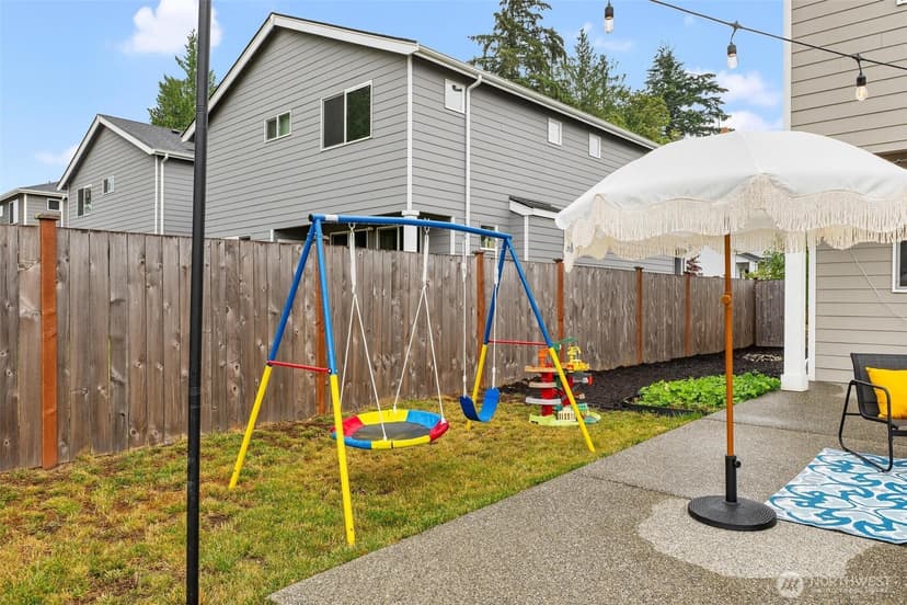 Property photo for 423 205th Street SW #B, Lynnwood photo 32