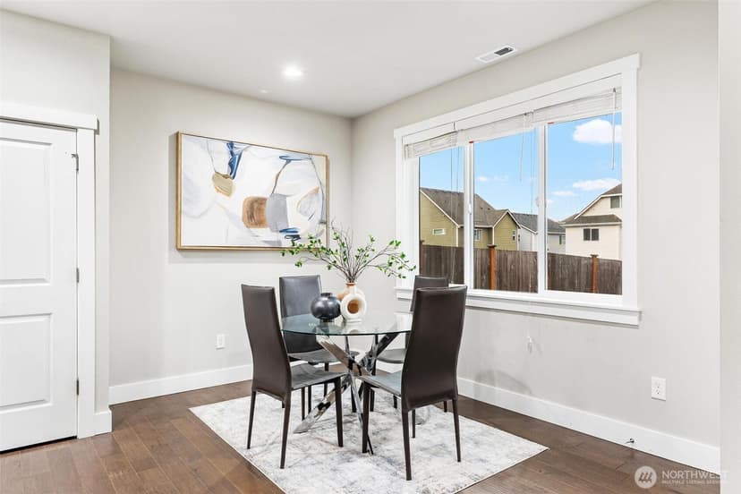 Property photo for 423 205th Street SW #B, Lynnwood photo 8