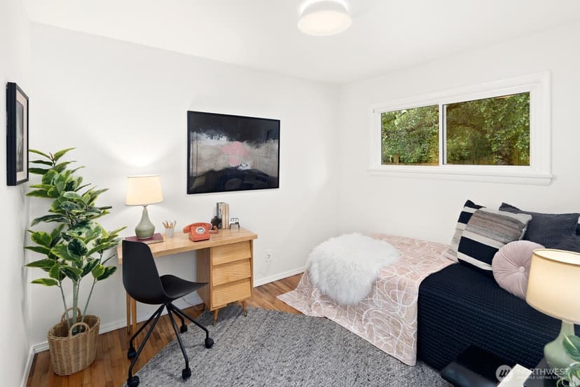 Property photo for 9261 31st Avenue SW, Seattle photo 12