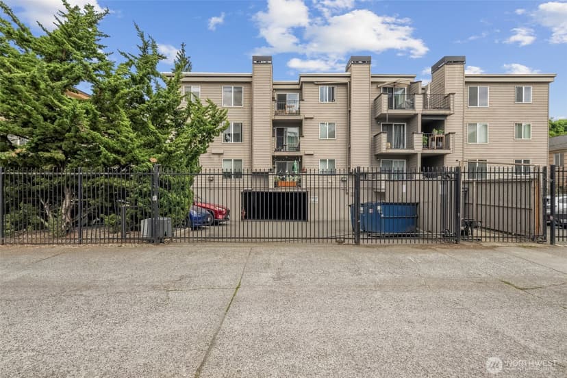Property photo for 4831 Fauntleroy Way SW #103, Seattle photo 20