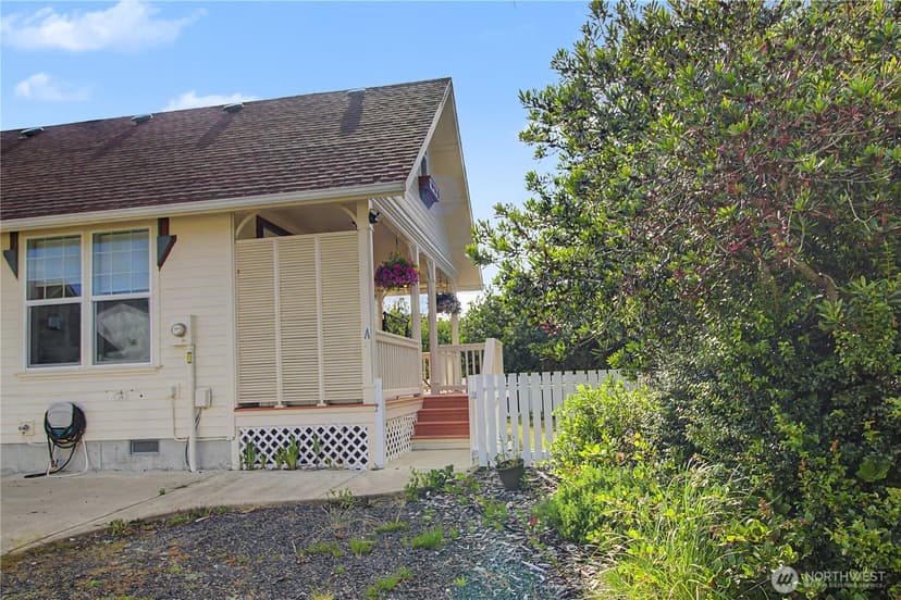 Property photo for 493 Ocean Spray St SW #A, Ocean Shores photo 5