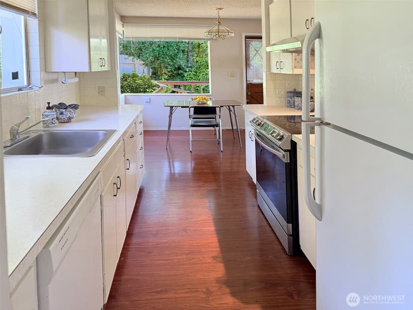 Property photo for 4329 86th Avenue SE, Mercer Island photo 7