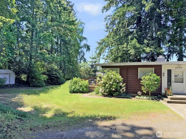Property photo for 4329 86th Avenue SE, Mercer Island photo 3