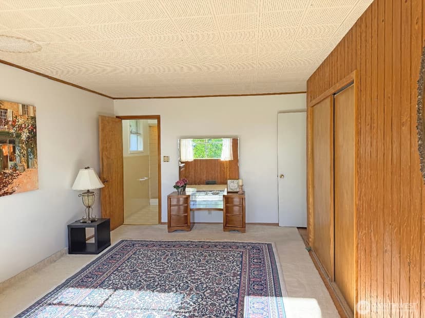 Property photo for 4329 86th Avenue SE, Mercer Island photo 13