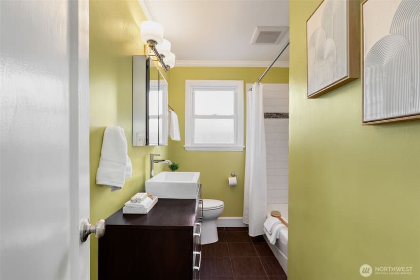 Property photo for 1701 N 82nd Street, Seattle photo 16