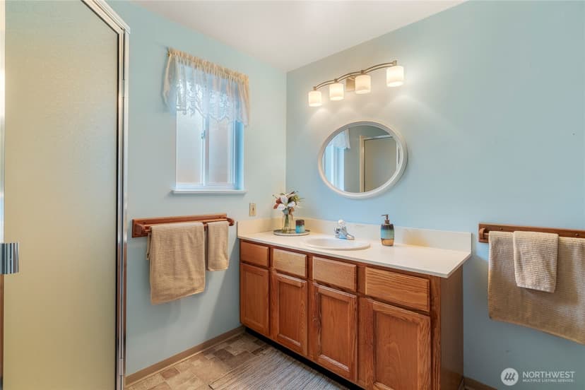 Property photo for 8811 187th Street NE, Bothell photo 16
