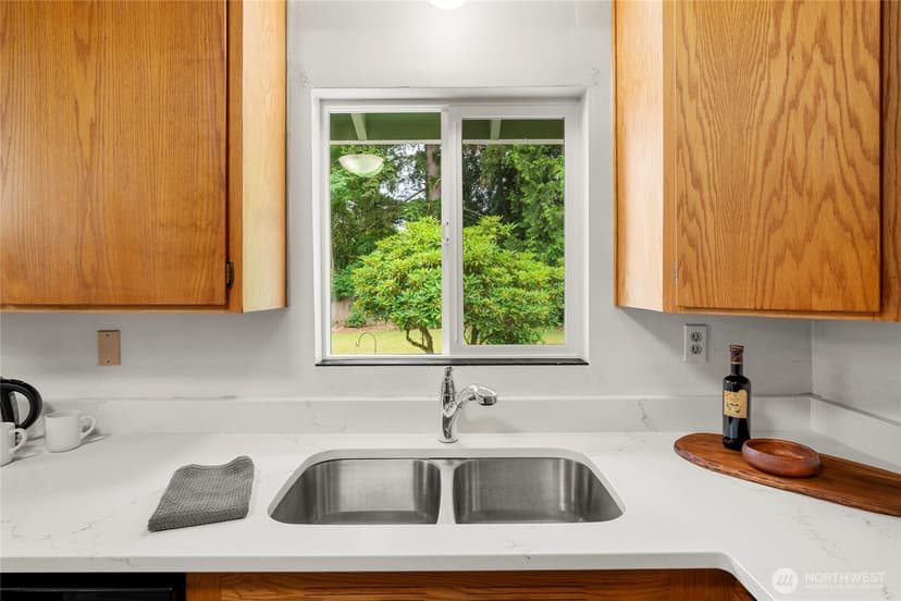 Property photo for 8811 187th Street NE, Bothell photo 12