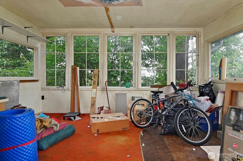 Property photo for 4729 Mount View Drive S, Seattle photo 11