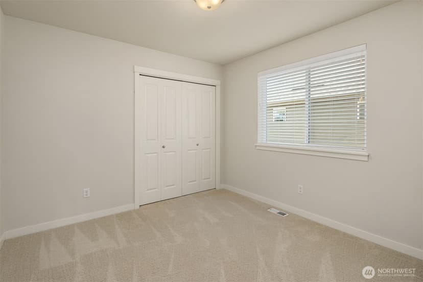 Property photo for 5402 165th Place SW, Lynnwood photo 29
