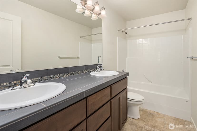 Property photo for 5402 165th Place SW, Lynnwood photo 26