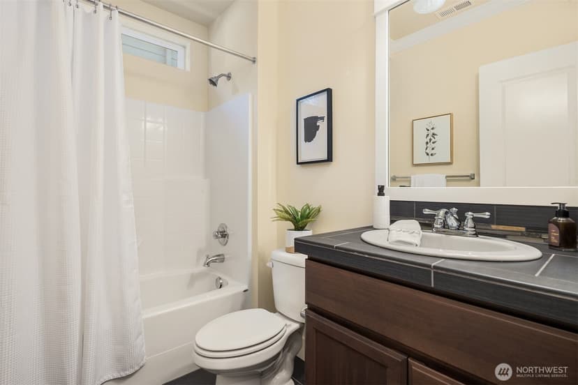 Property photo for 5402 165th Place SW, Lynnwood photo 17