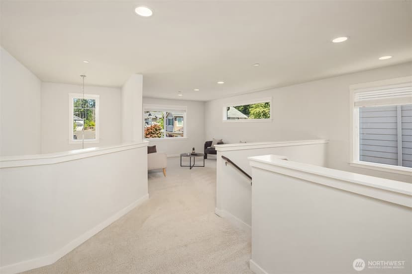 Property photo for 5402 165th Place SW, Lynnwood photo 18
