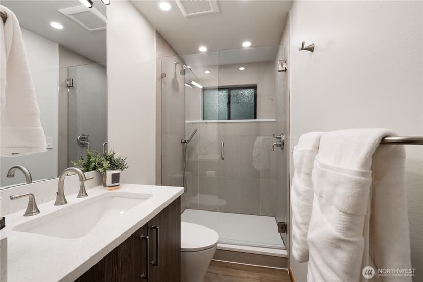 Property photo for 5100 NE 55th Street, Seattle photo 27