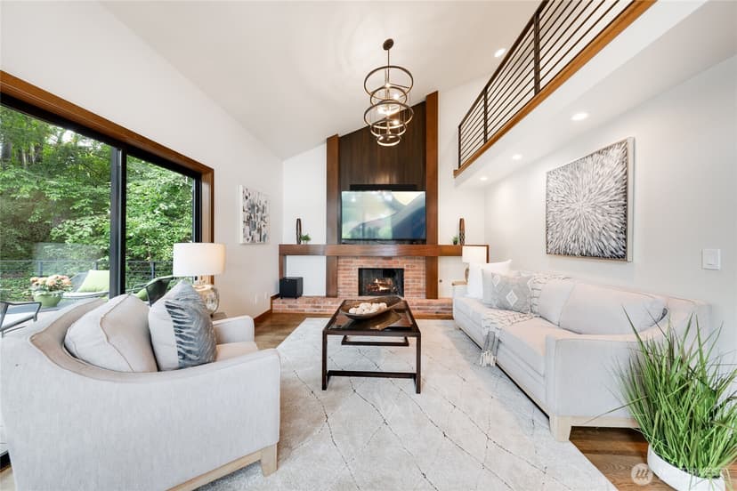 Property photo for 5100 NE 55th Street, Seattle photo 12