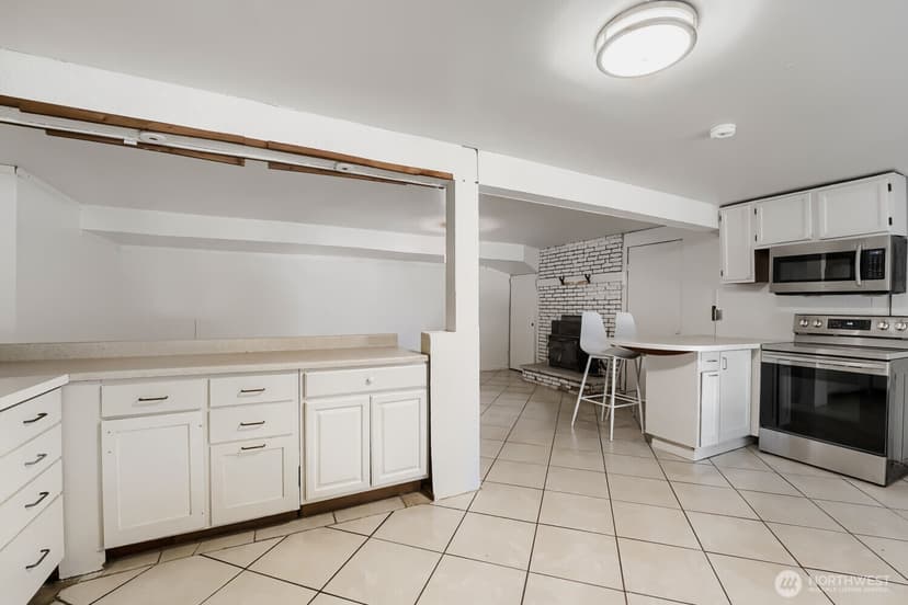 Property photo for 22941 105th Avenue SE, Kent photo 17