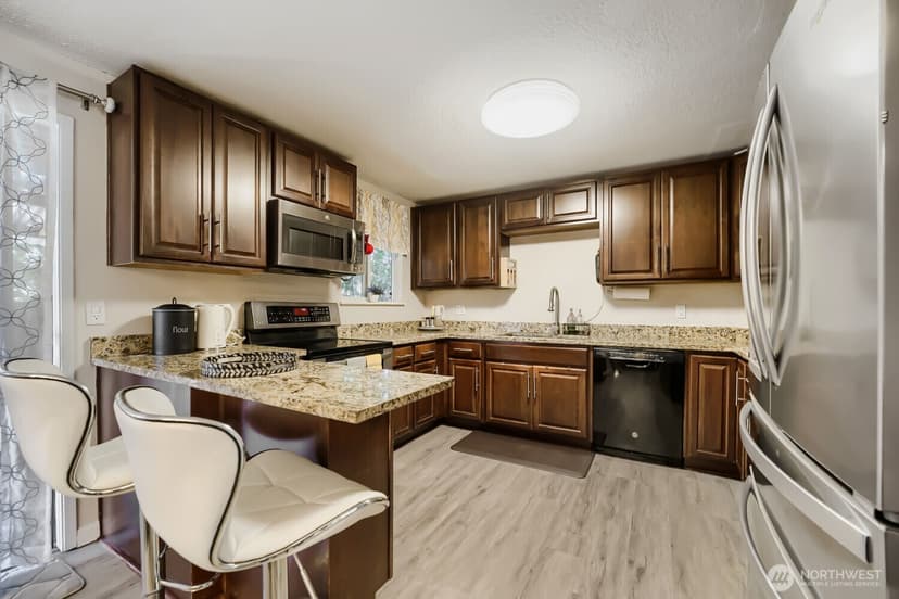 Property photo for 22941 105th Avenue SE, Kent photo 10