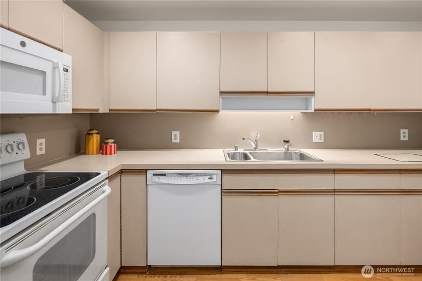 Property photo for 98 Union Street #709, Seattle photo 10