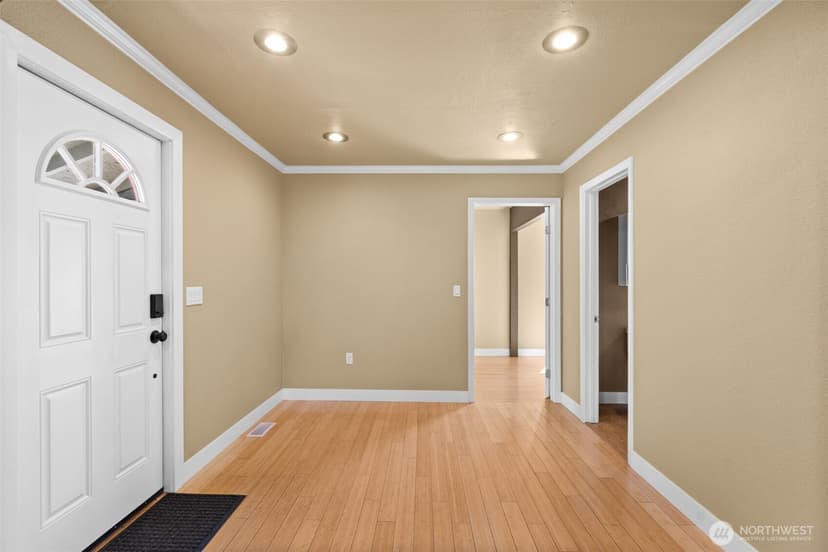 Property photo for 3004 S Warner Street, Tacoma photo 6