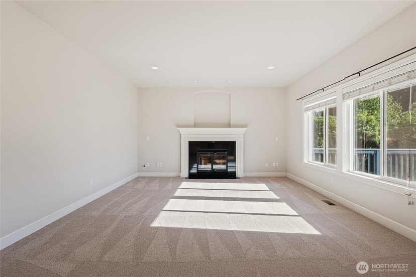 Property photo for 11633 SE 76th Court, Newcastle photo 5