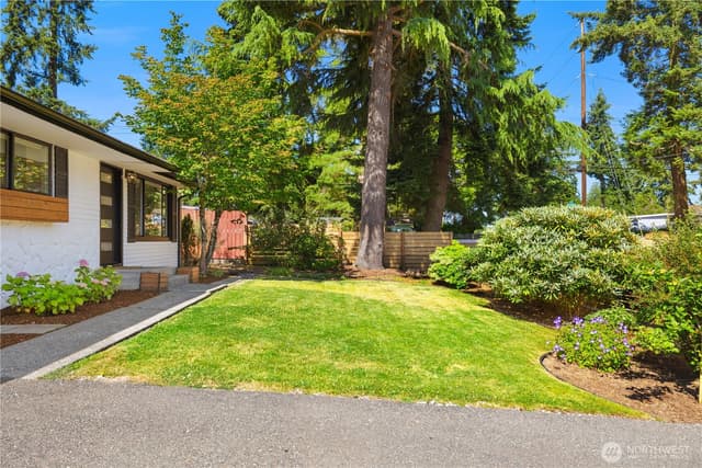Property photo for 6716 Penny Lane, Lynnwood photo 3