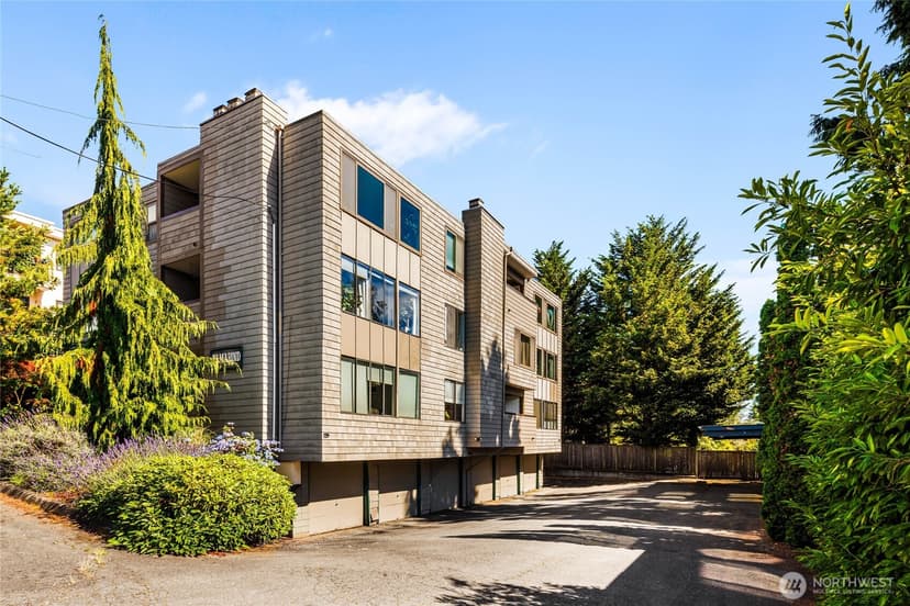 Property photo for 215 N 120th Street #301, Seattle photo 27
