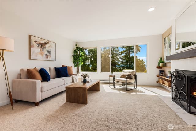 Property photo for 215 N 120th Street #301, Seattle photo 4
