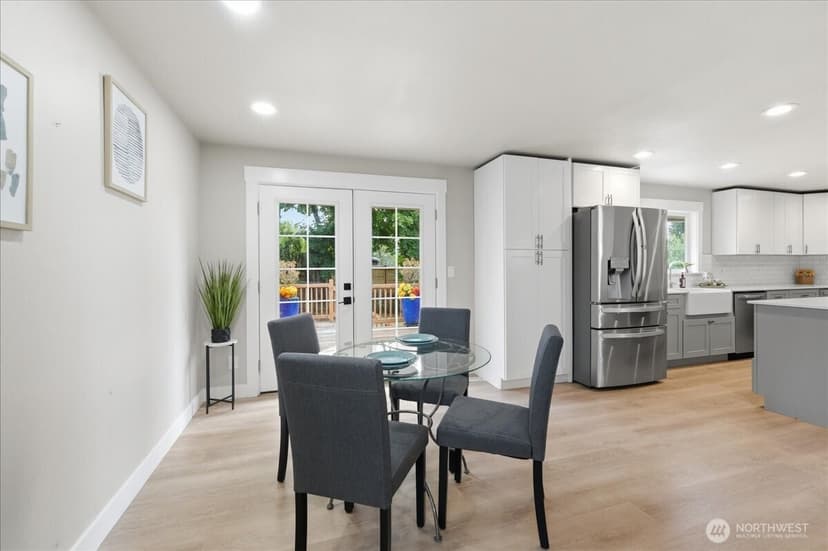 Property photo for 1724 N Narrows Drive, Tacoma photo 6