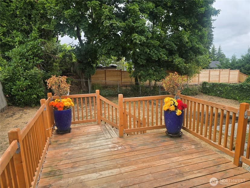 Property photo for 1724 N Narrows Drive, Tacoma photo 11