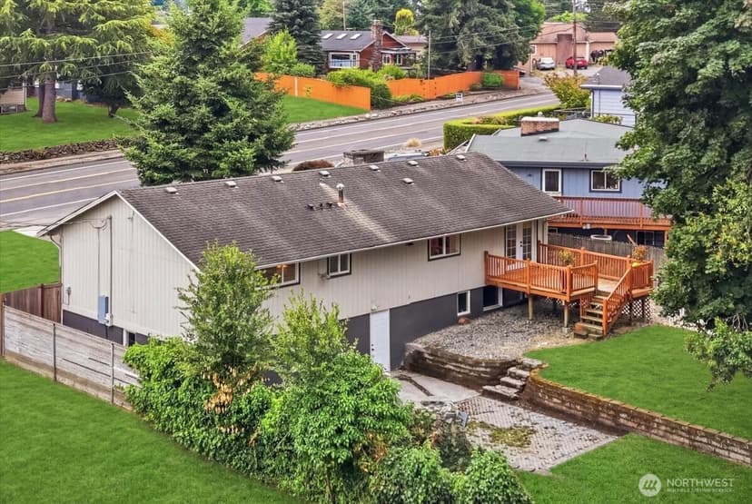 Property photo for 1724 N Narrows Drive, Tacoma photo 34